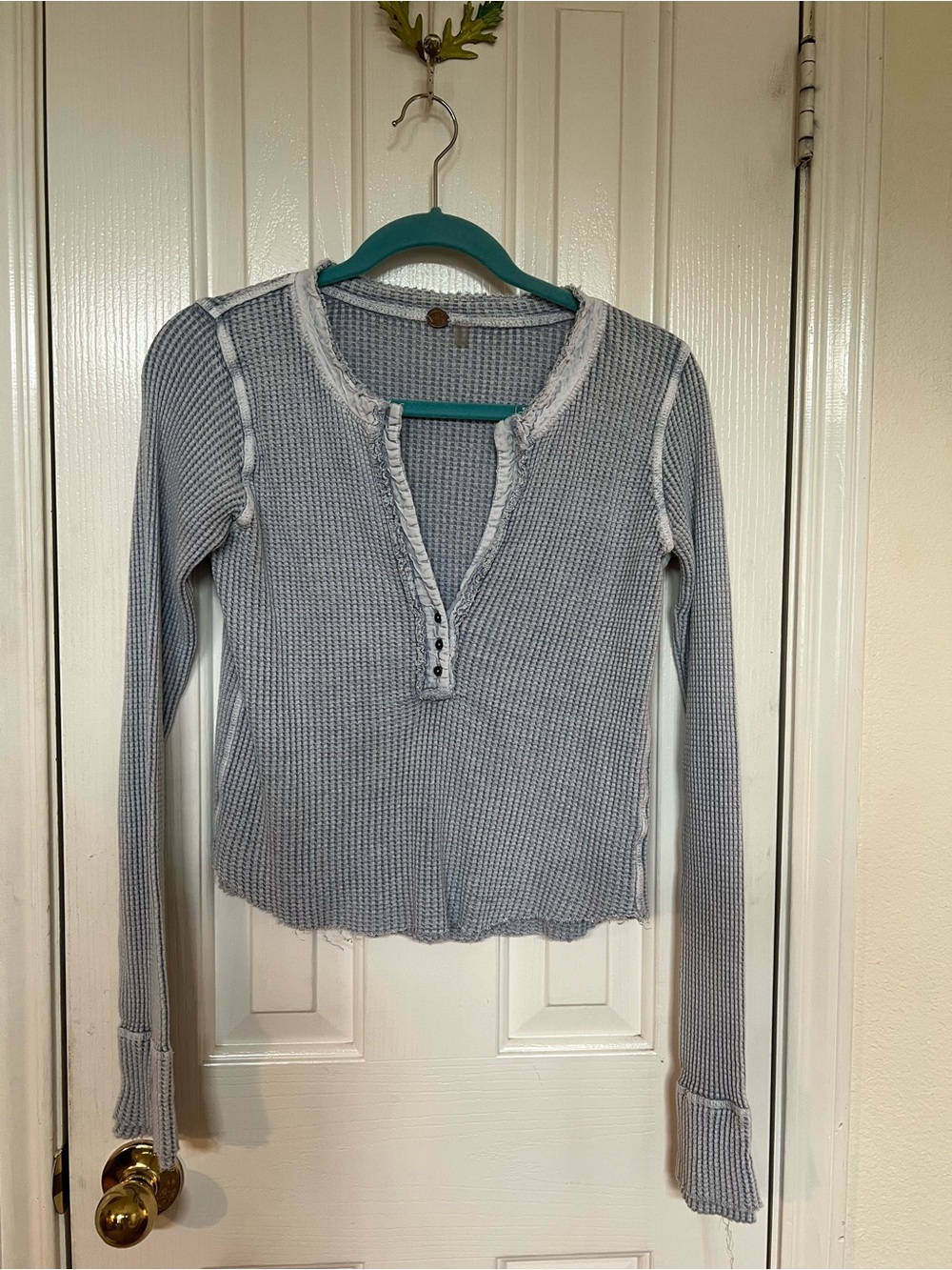 Women’s Long Sleeve Waffle Knit Henley Tee - Light Blue Gray